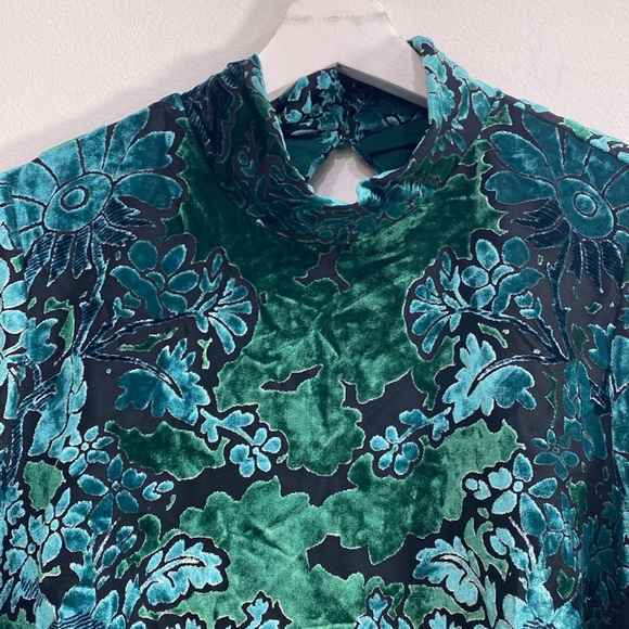 By Anthropologie Short Sleeve Mock Neck Velvet Mini Dress 10P NWT - Picture 2 of 13